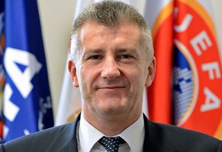 DAVOR ŠUKER