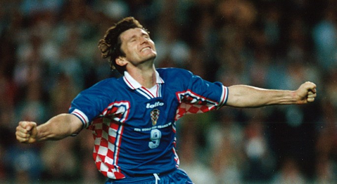 Davor Šuker među nogometnim zvijezdama u Bernu