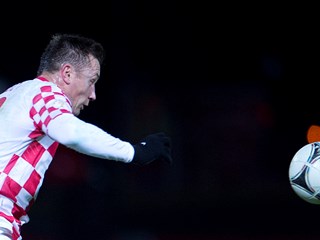 Olić strijelac u porazu, Modrić asistent u pobjedi