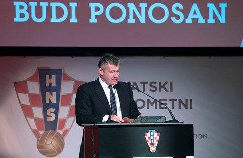 Šuker receives Blatter and Platini congratulations