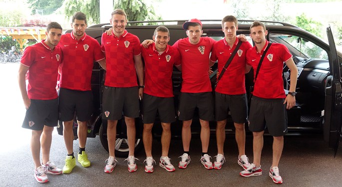 Podržite mladu reprezentaciju i - Slavoniju