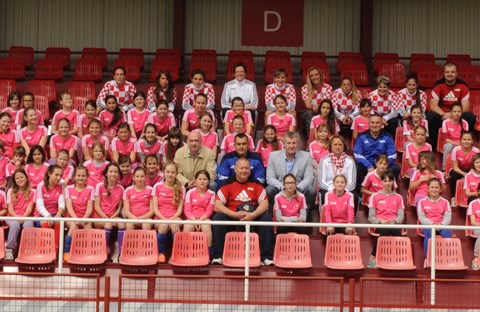 Šuker posjetio nogometni festival za djevojčice