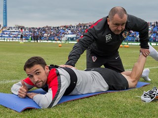Močinić ide kući, Badelj čeka Fifu