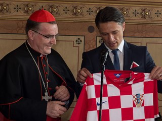 Hrvatska reprezentacija kod kardinala Josipa Bozanića