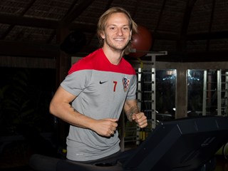 Ivan Rakitić potpisao za Barcelonu