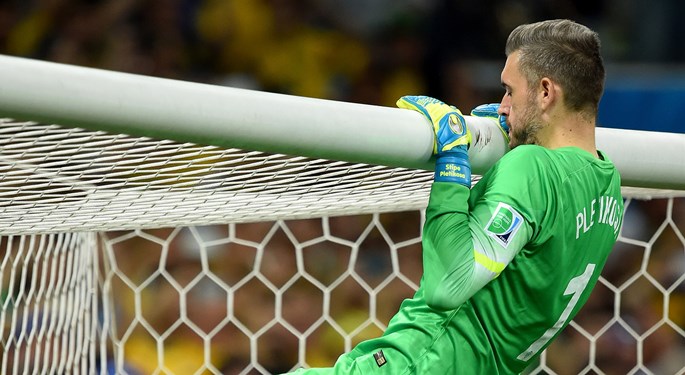 Stipe Pletikosa signs for Deportivo