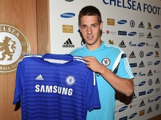 Chelsea službeno predstavio Pašalića