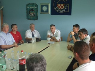 "Nogomet unosi život u svako selo"