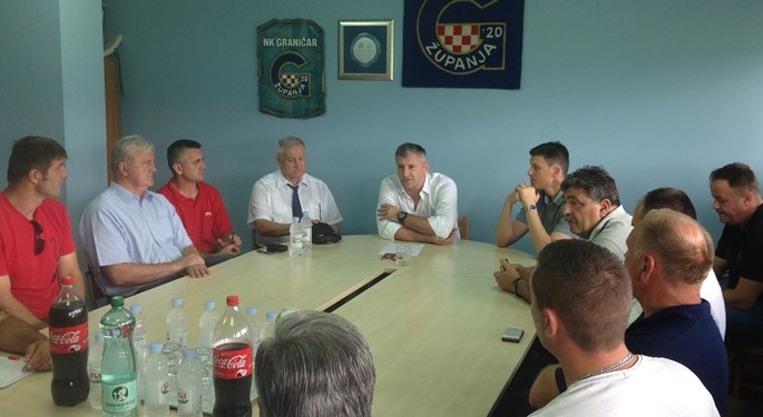 "Nogomet unosi život u svako selo"