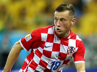 Olić povukao HSV, golovi Perišića, Vlašića, Sharbinija i Tomasova
