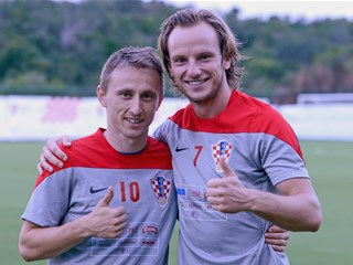 FourFourTwo: Modrić, Rakitić i Mandžukić među 100 najboljih na svijetu