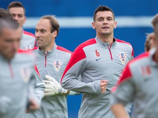 Dejan Lovren wins Player of the Month award