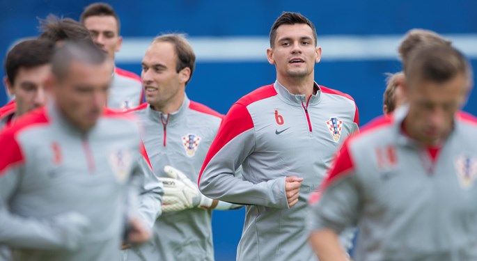 Dejan Lovren wins Player of the Month award