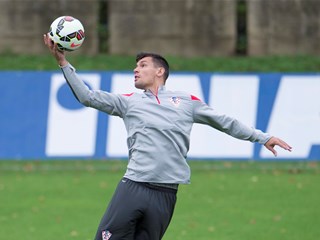 Lovren zbog ozljede morao napustiti teren