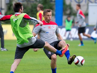 Čop joins Sporting Gijon, Olić moves to 1860 München