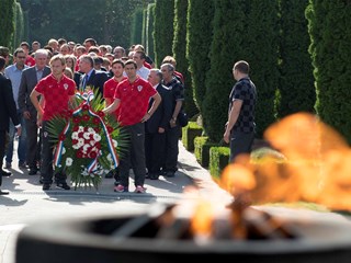 Reprezentativci obišli Vukovar i Ovčaru