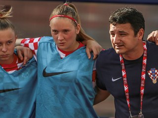 Hrvatska U-17 zaključila turnir pobjedom nad Crnom Gorom