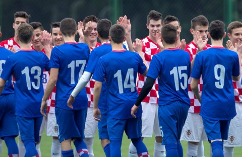 Zimski kamp u Makarskoj#Winter football camp in Makarska