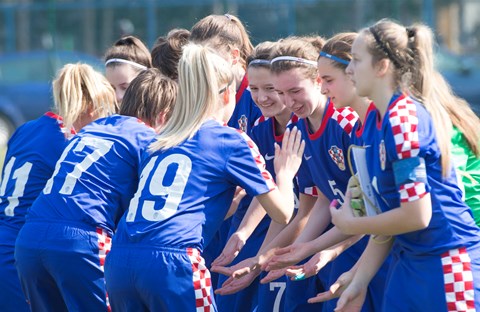 Hrvatska ženska U-16 reprezentacija na turniru u Bugarskoj