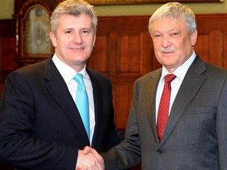 Csányi: "Hrvatska može biti uzor svima u regiji"