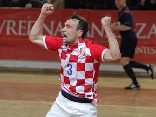 Čvrsta Hrvatska dovršila posao i izborila EP!