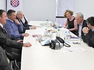 HNS i Hajduk žele Italiju na Poljudu