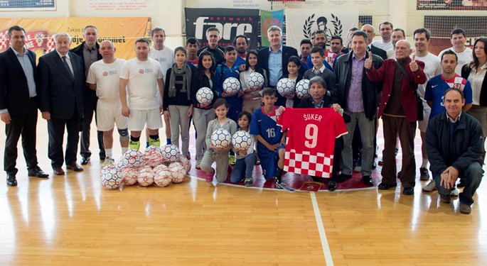 Šuker: "Roma people deserve to live with dignity in Croatia"