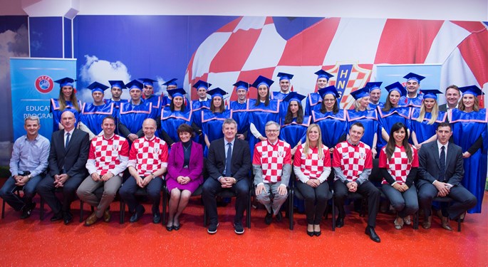 Šuker: "Ulažemo u mladost na terenu i izvan njega"