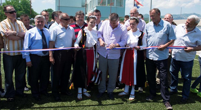 Davor Šuker otvorio teren u Hrvacama
