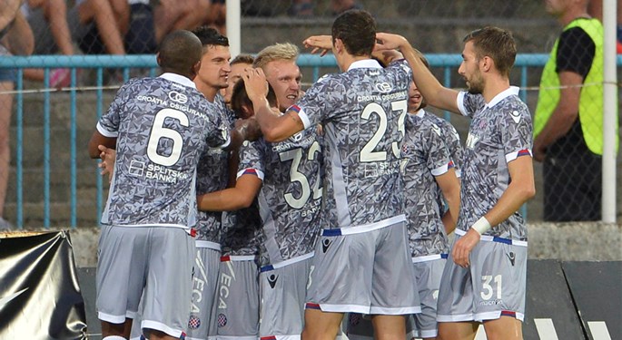 Hajduk svladao Osijek, Slaven Belupo slavio nad Zagrebom