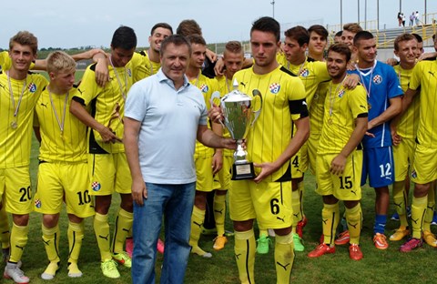 Dinamovi juniori pobjednici Trofeja Turopolja
