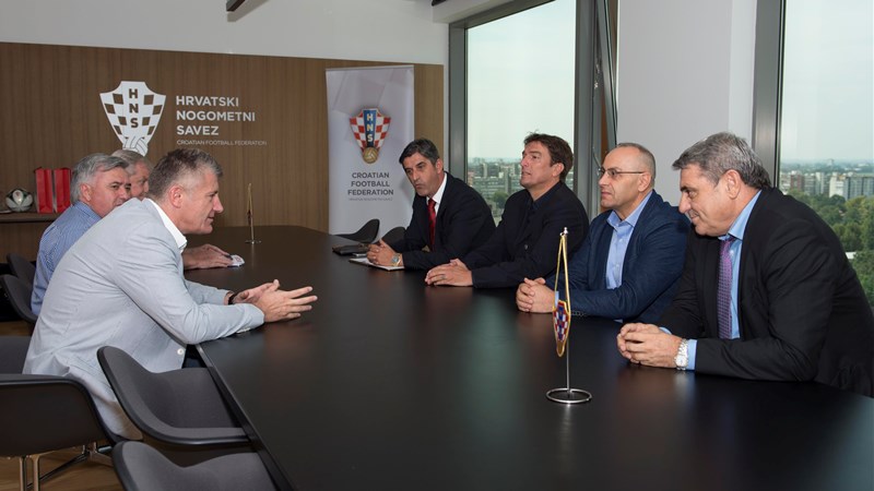Delegacija Kosovskog nogometnog saveza posjetila HNS