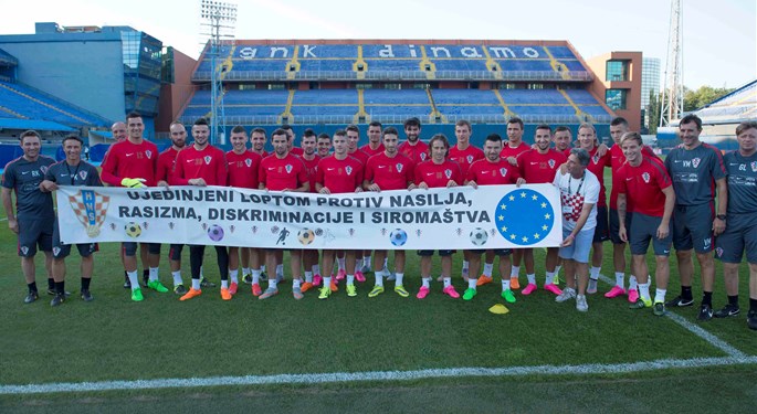 Vatreni dali podršku borbi protiv rasizma i diskriminacije