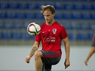 Ivan Rakitić to miss Russia encounter