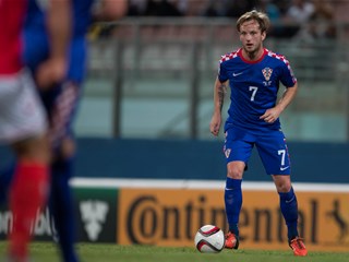 Rakitić strijelac, Kramarić asistent