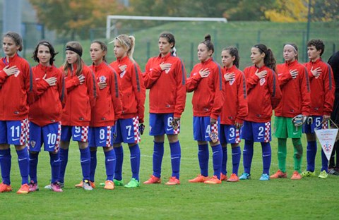 Hrvatska U-15 odigrala povijesni susret sa Slovenkama