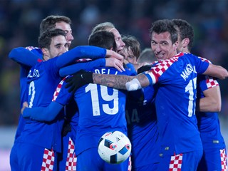 Croatia comes from behind to win in Russia