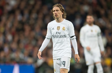 Luka Modrić takes over No. 10 jersey at Real Madrid