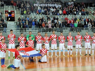 Hrvatska uvjerljiva, hat-trick Jelovčića