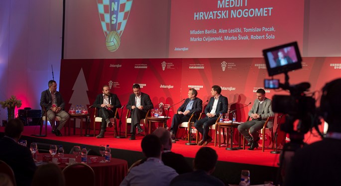 "Afere ne podižu nakladu, ljude zanima - sport"
