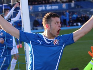 Dinamo svladao Lokomotivu, Hajduk pobijedio Cibaliju