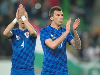 Mario Mandžukić wins Serie A title