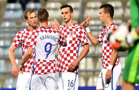 Vatreni vikend: Bradarić, Kalinić ili Kramarić?