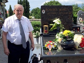 Srebrić i Čohar posjetili grob Roberta Komena