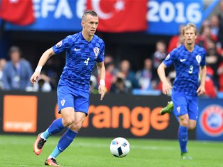 Leovac strijelac, Perišić i Strinić asistenti