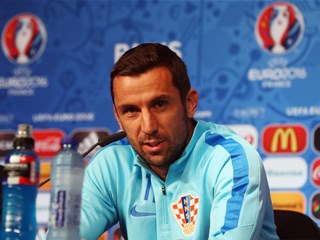 Srna: "Nakon himne, umora nema. U boj"