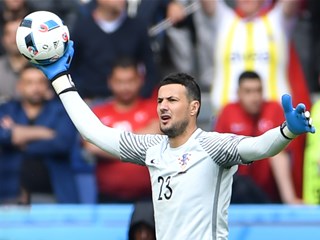 Croatia to take on Turkey without Subašić