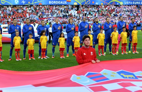 Briljantna Hrvatska srušila europske prvake#Briliant Croatia takes down mighty Spain