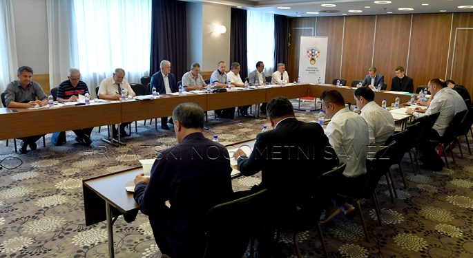 Zaključci Izvršnog odbora HNS-a