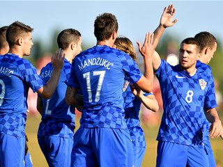 Convincing Croatia in Sisak celebrations